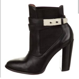 Elizabeth and James E-Solar Ankle Stylish Black Leather Boots